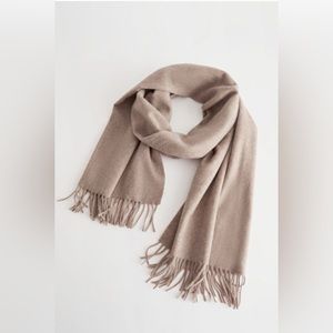 & Other Stories Fringed Wool Blanket Scarf